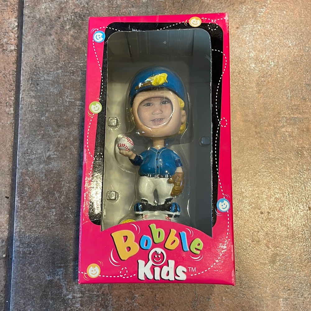 Girls baseball/softball bobble head doll. Put your own photo in!